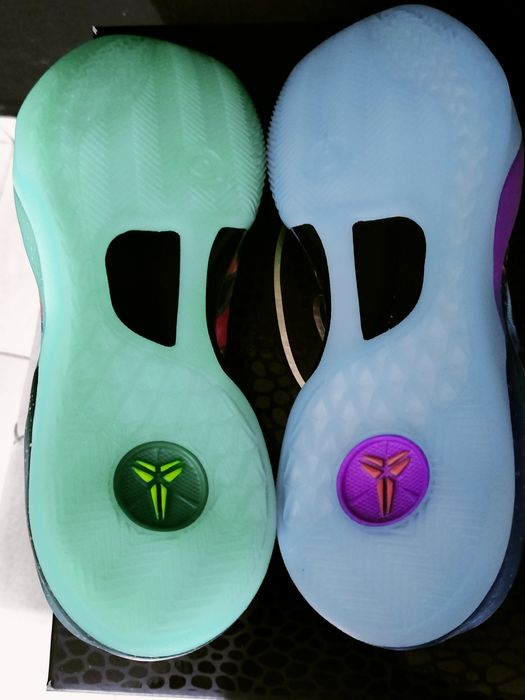 Ténis NOVOS Nike Kobe 8 Protro n° 42.5