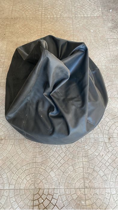 Puff napa preta | fabricado em Portugal