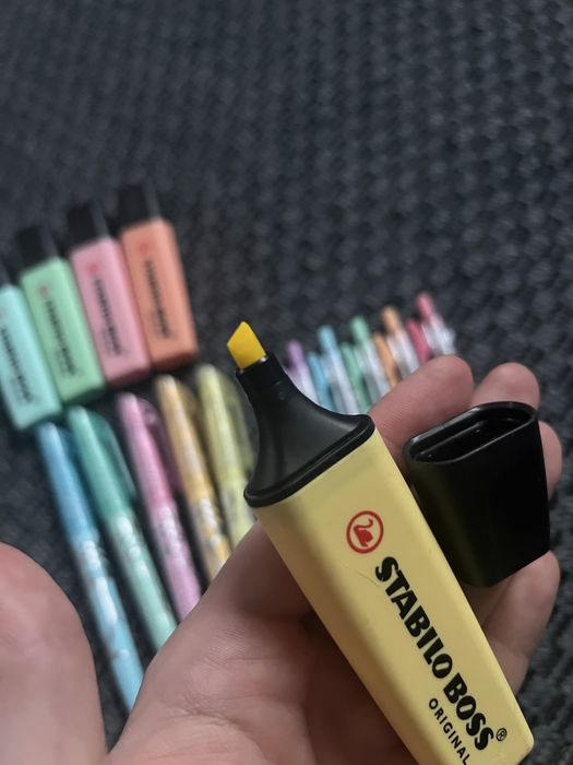 Zestaw stabilo boss pastel, pilot frixion długopisy zebra sarasa cli