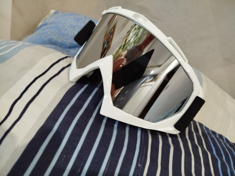 Google narciarskie snowboardowe lustrzanki