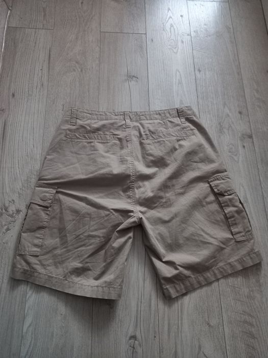 Продам шорты Weekend Offender