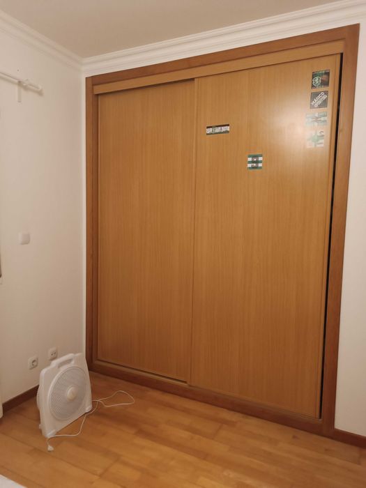 Roupeiros com portas de correr