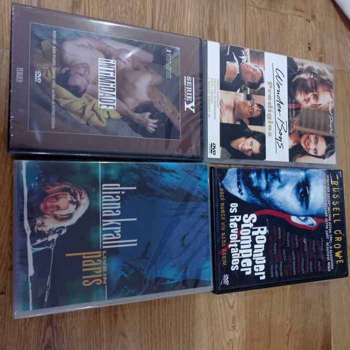 Vendo DVD excelente condições