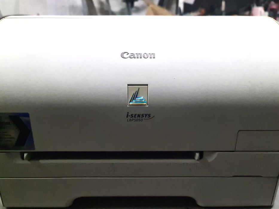 Impressora Canon i-Sensys LBP5050 como nova