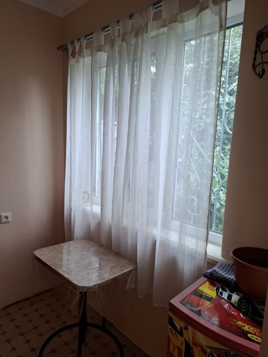 Цегляний будинок в селі Мотовилівська Слобідка, є піч