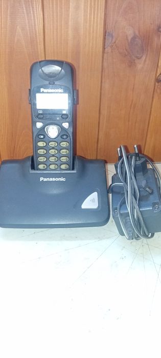 радиотелефон Panasonic модели KX-TCD700RUB. Рабочий.