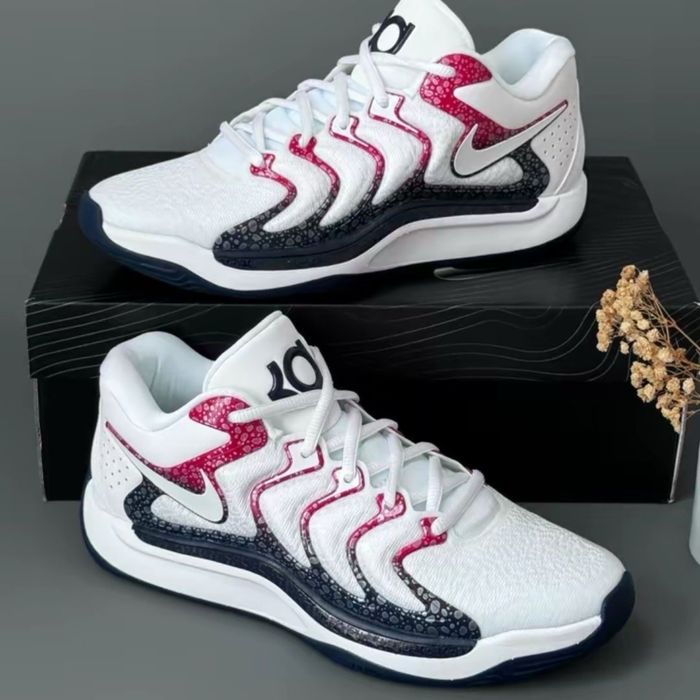 Баскетбольні ігрові кросівки Nike KD 17 EP