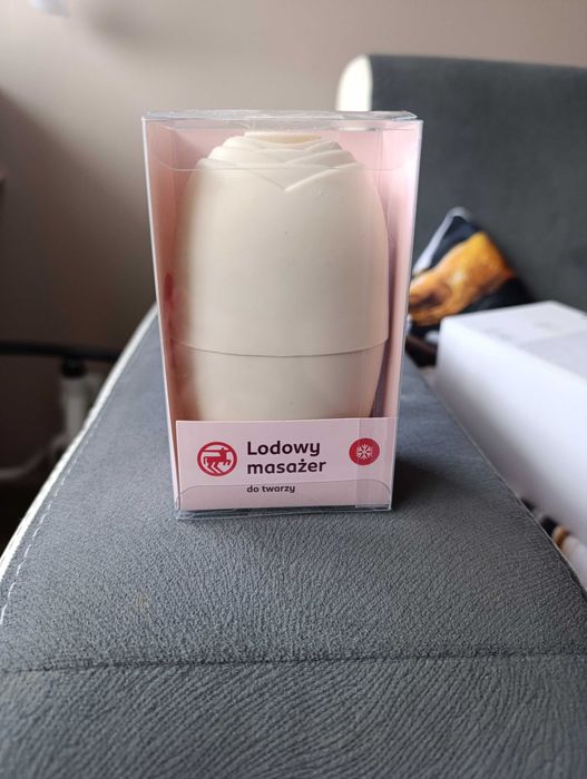 Lodowy masażer do twarzy