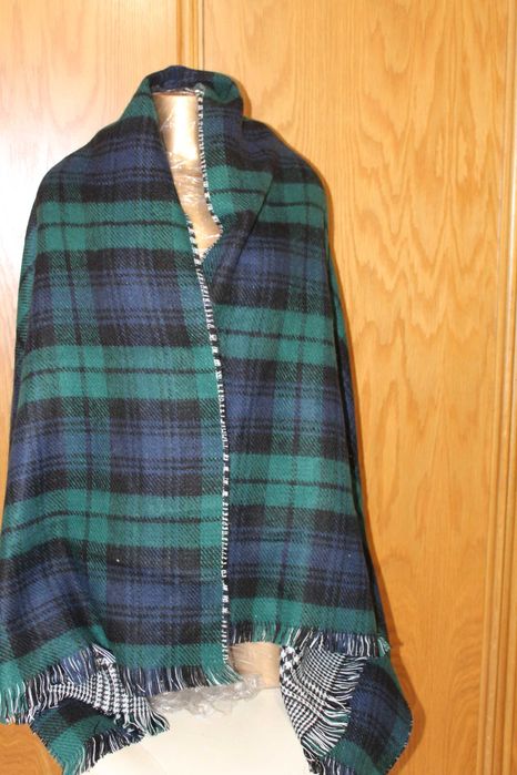 Manta com Duas Faces em Malha (sem uso)