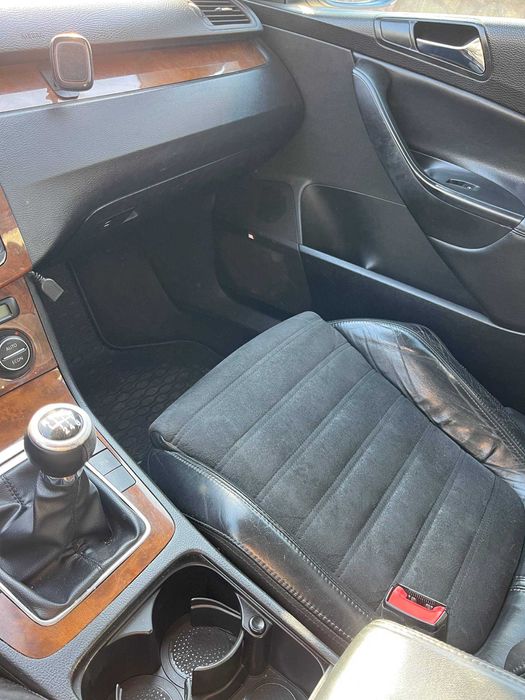 Volkswagen Passat B6 2006 2.0 FSI MT