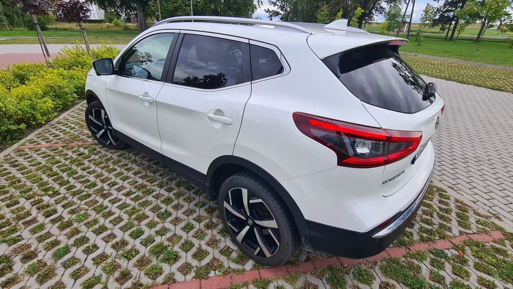 Nissan Qashqai Pierwsza rejestracja w salonie w Polsce, bezwypadkowy