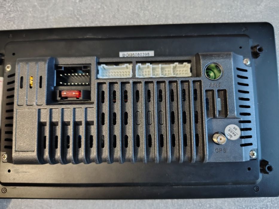Автомагнітола Shutle 9" дюймів 2/64 gb нова універсальна