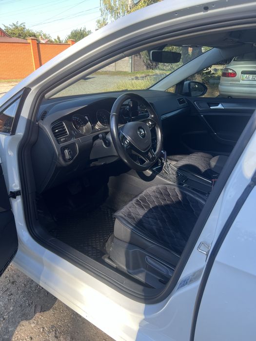Volkswagen E-Golf 2018