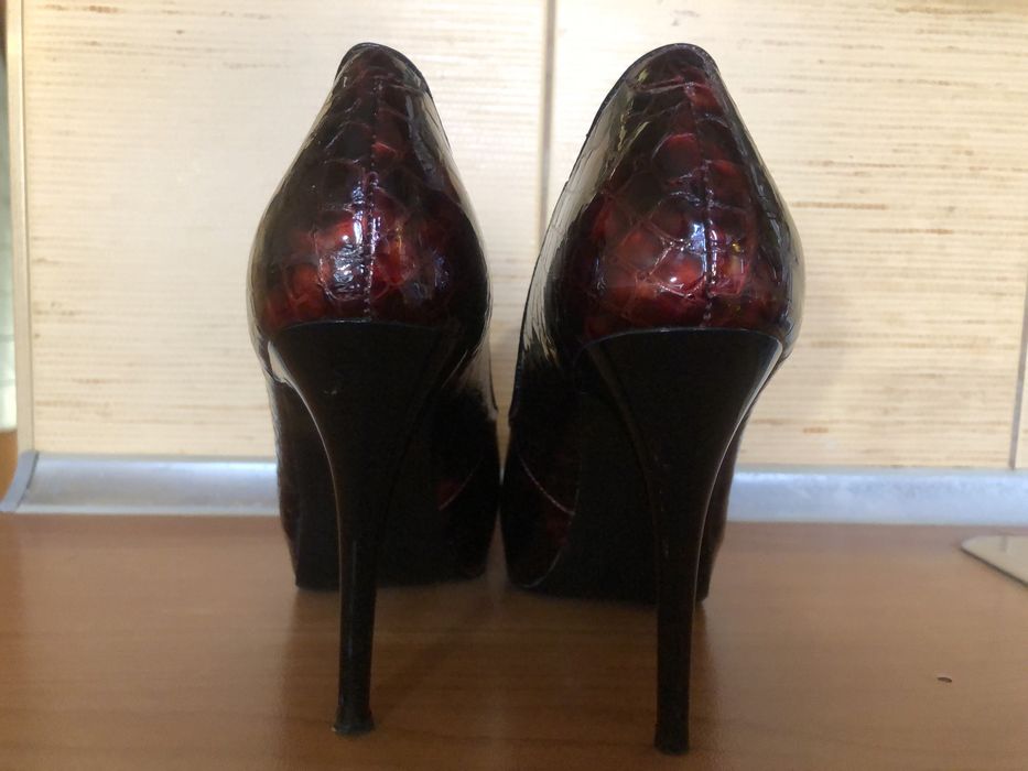 Туфли на шпильке