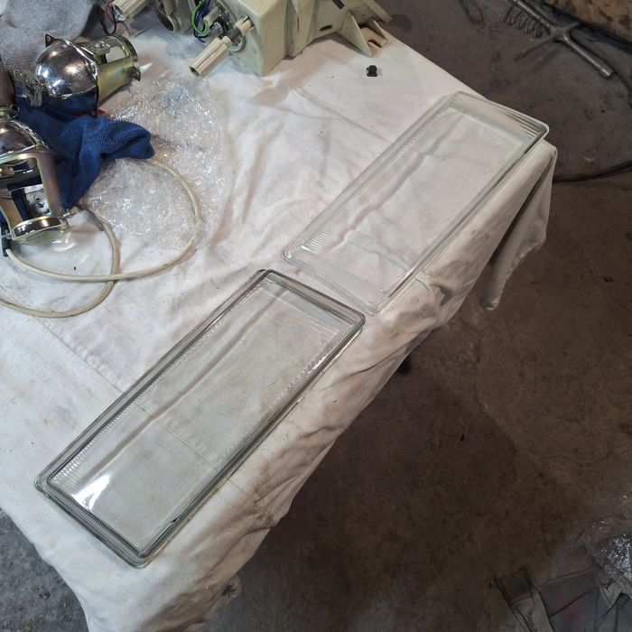 Продам Шлифованые,полированые стёкла фар под линзы на ваз 2108,2110-15