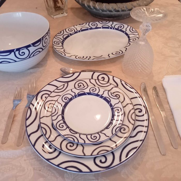 Spal - Porcelana de Portugal - ano 2000, serviço de jantar, 27 peças.