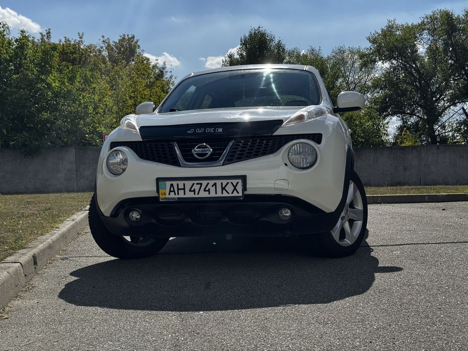 Nissan Juke (офіційний), куплений в автосалоні, один власник.