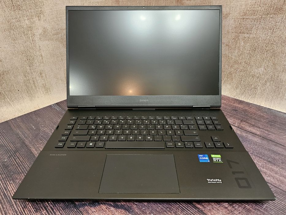 HP Omen 17-ck0176ng (Core i7-11800H/16Gb/RTX 3070/SSD 1Tb/IPS 144Hz)