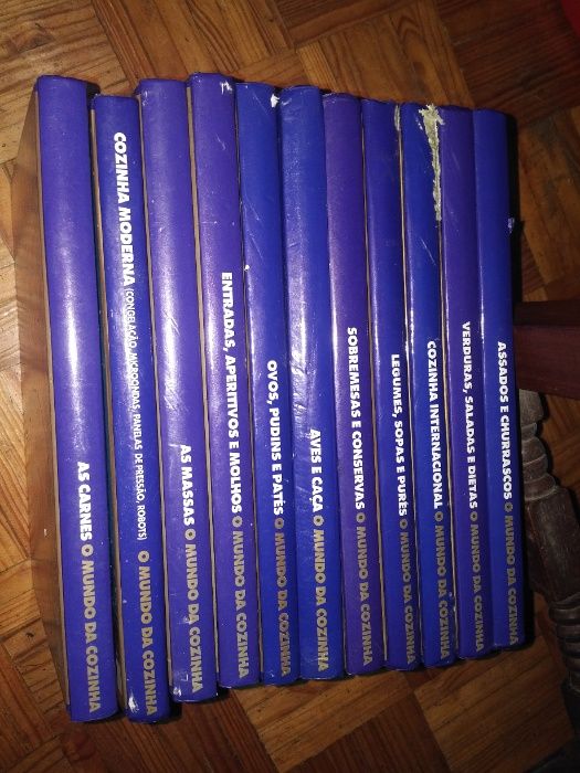 Lot 11 Cooking Books: The World of Cooking / Recipe Book