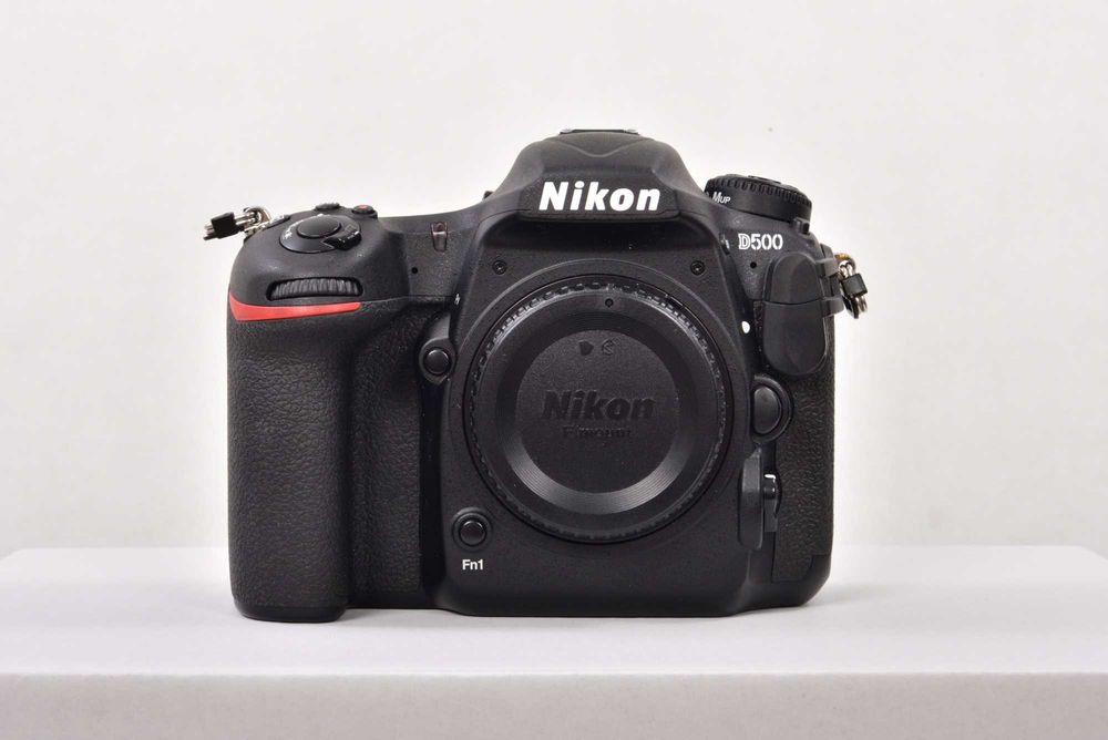 NIKON D500 body  w idealnym stanie, jak NOWY, niski przebieg 29.846 zdjęć