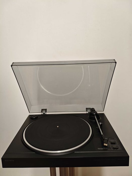 Gira discos Sony LX 100