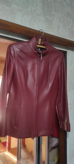 Продам куртку из натуральной кожи