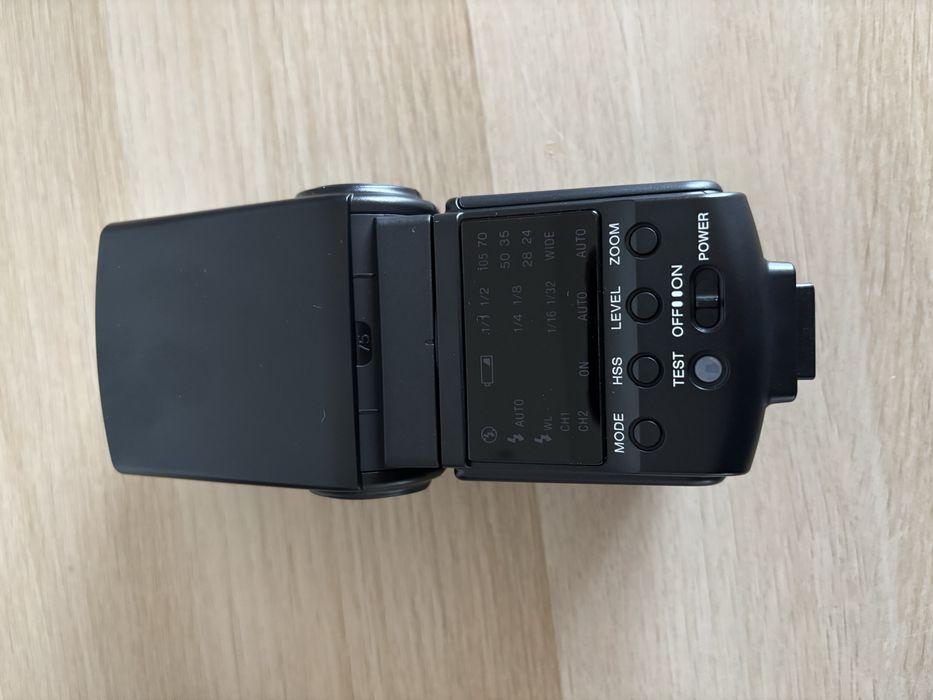 Zestaw Sony Alpha a350 + 3 obiektywy + nieużywana lampa + grip i pilot