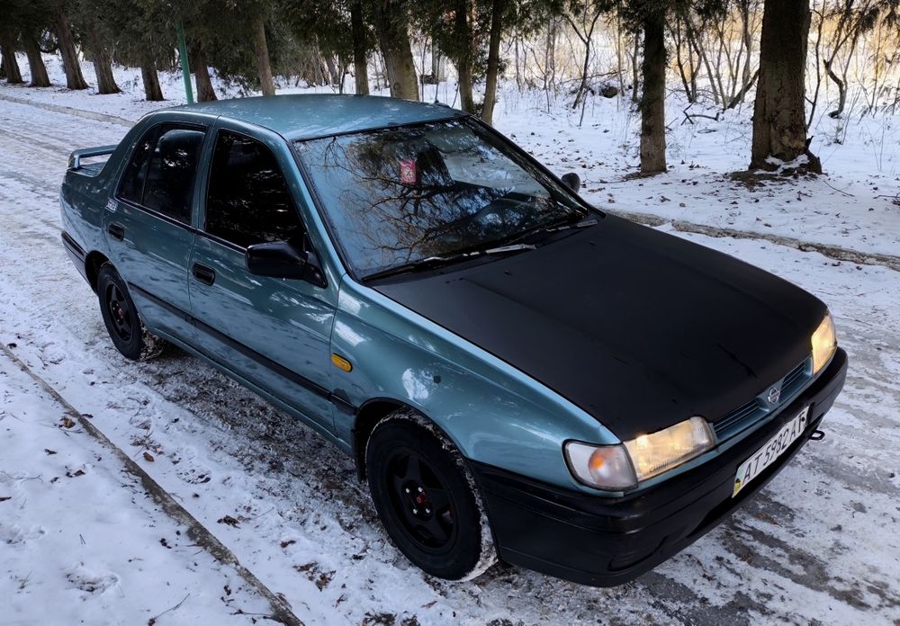Nissan Sunny 1.4 бензин 1995 року авто в хорошому стані Санні Ніссан