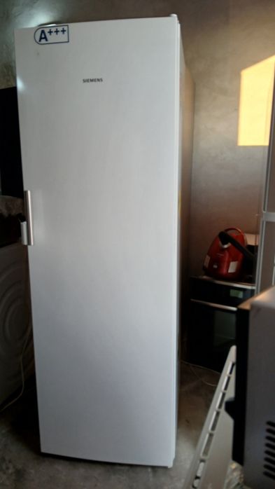 Морозильна камера Liebherr FND  б/у Германии