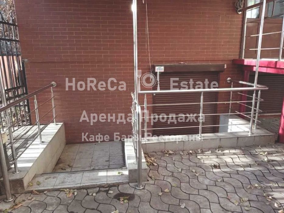 Аренда. Фасад. Кафе. Паб. Кальянная. 122м2+20м2. Шота. Р.