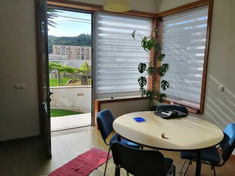 Vende-se Moradia - Casa