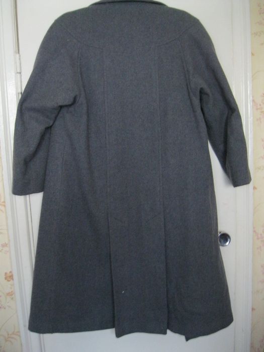 Пальто женское демисезонное на кокетке
