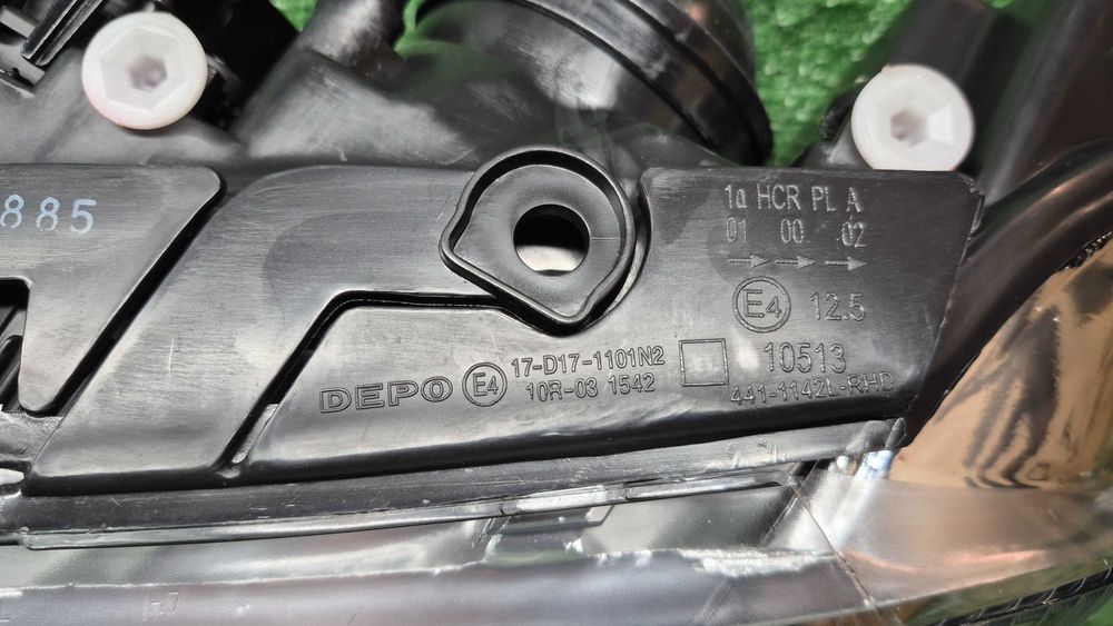 VW Passat B5(3BG)10.00-11.05-ÓTICA/FAROL FRENTE ESQUERDO NOVO EMBALADO