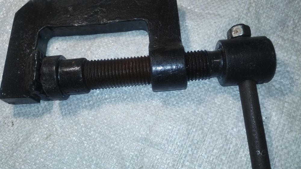 Мощная струбцина