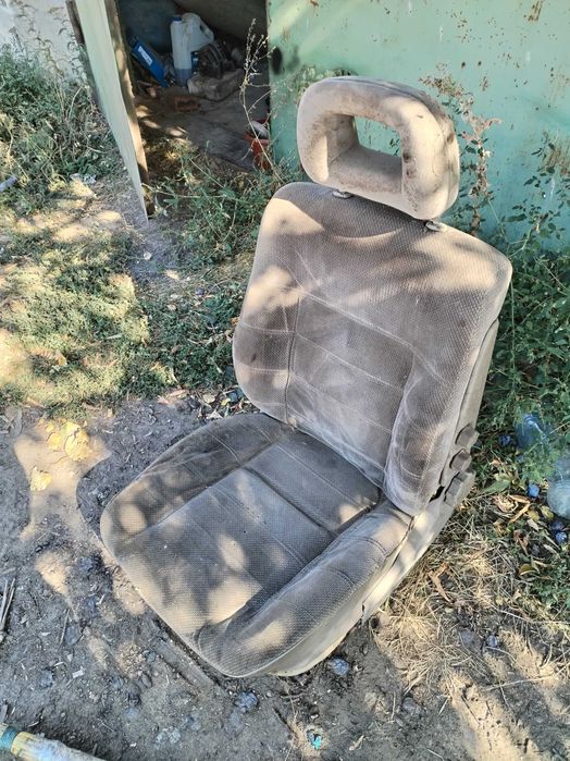 Авто крісло б/у. В гарному стані