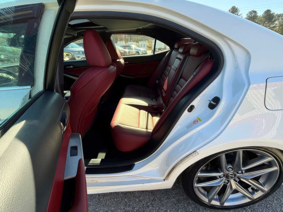 Lexus IS 200t      2016