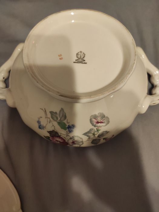 Stara porcelanowa  waza na zupę Tułowice
