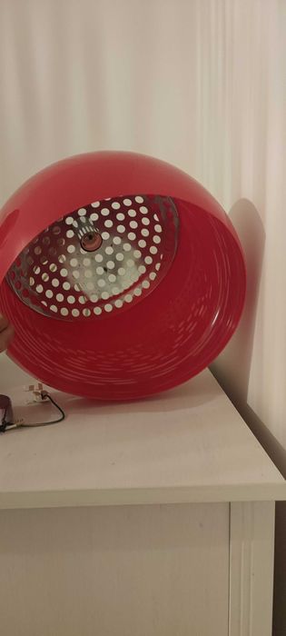 candeeiro de teto vermelho