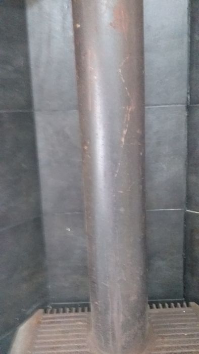 Salamandra em ferro fundido invicta