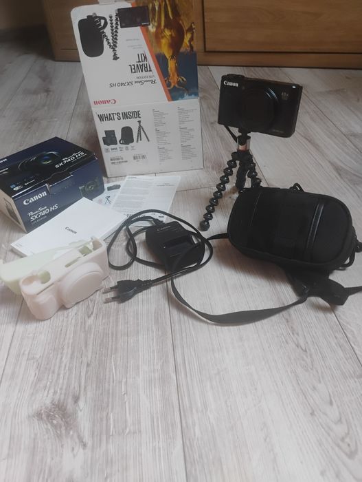 Aparat Canon PowerShot SX740 HS + Bogaty Zestaw