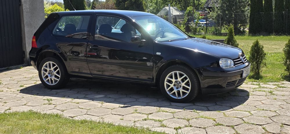 VW   Golf 1.4 Benzyna