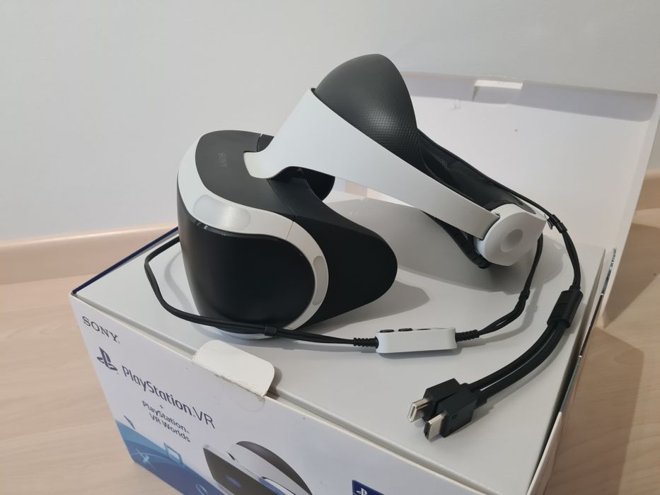 PlayStation VR with VR Worlds64172208603267123