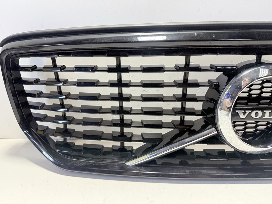 Volvo XC40 grill atrapa chłodnicy R-design 18-22