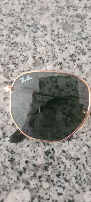 Oculos de sol completamente  novos