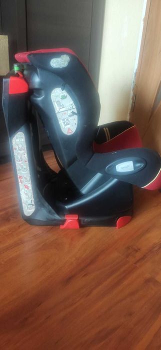 Детское автокресло Maxi-Cosi Axiss 9-18 кг