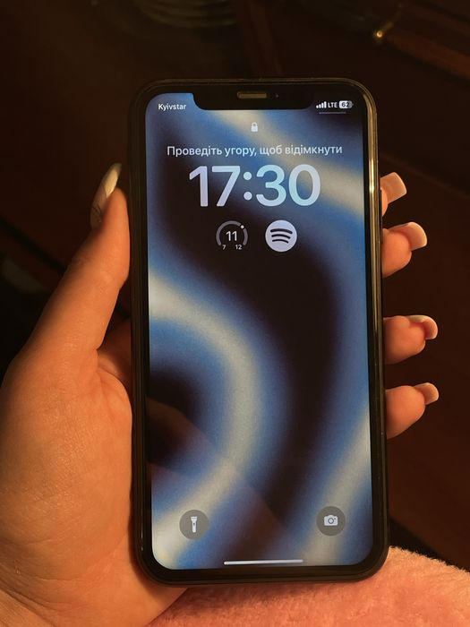 Iphone XR 64 gb 81% батарея