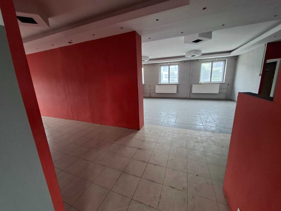 wynajmę lokal usługowo- biurowo-handlowo magazynowy