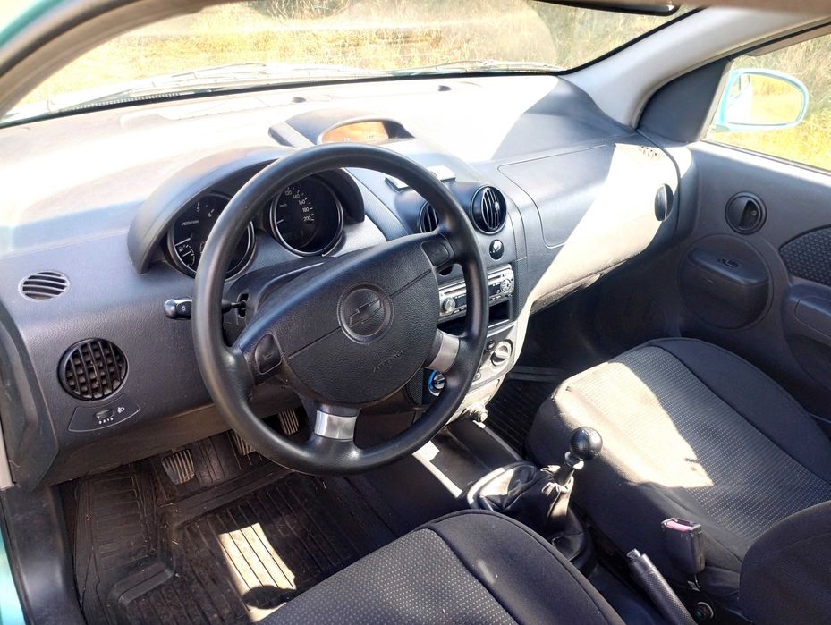 Chevrolet Aveo 2005 1.5 бензин механика