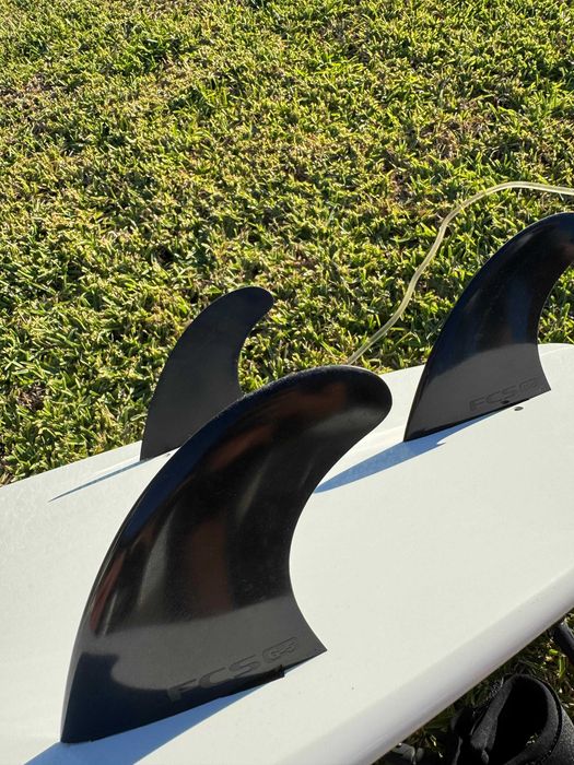 Conjunto Surf: Prancha 7'2 + Deck Quiksilver + Capa + Acessórios