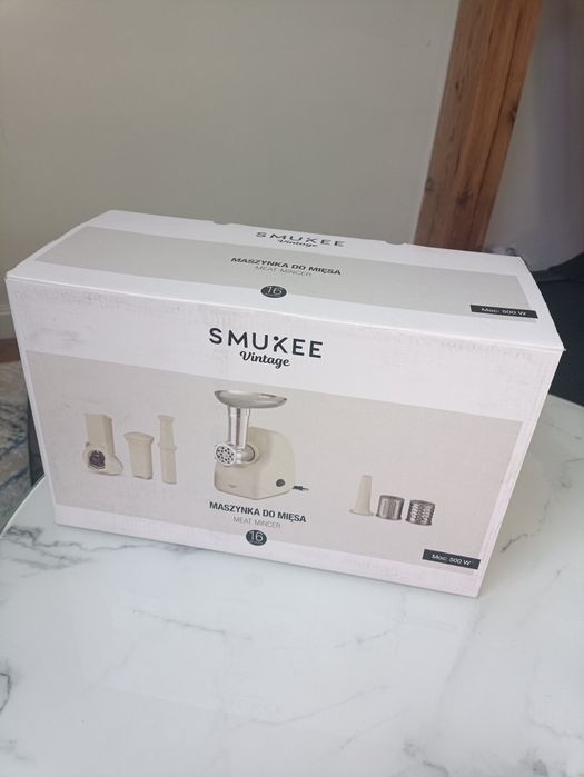 Maszynka do mięsa nowa  Smukee